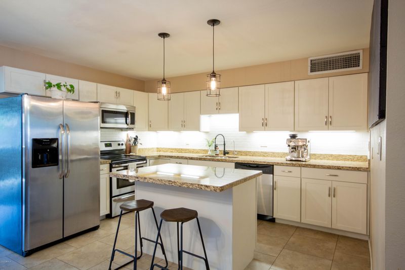 14031 N 33rd Ave, Phoenix, AZ 85053