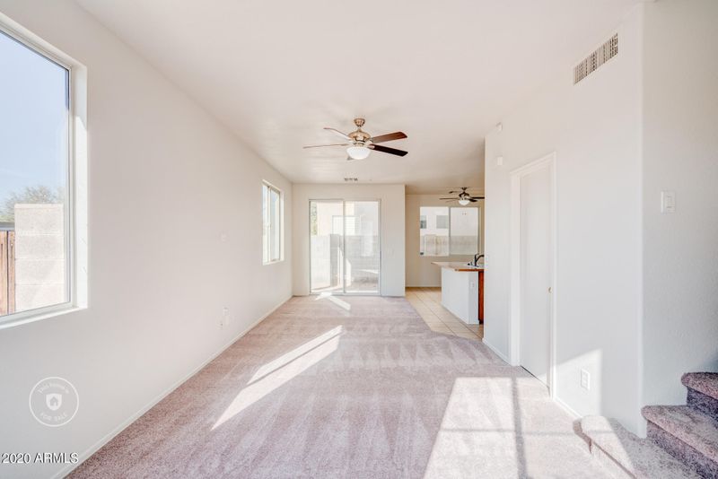 1404 E Atlanta Ave, Phoenix, AZ 85040