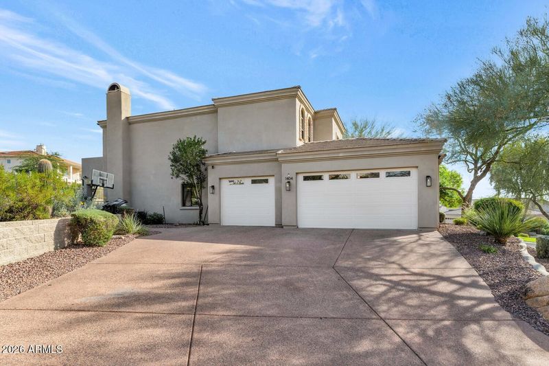 1404 E Michelle Dr, Phoenix, AZ 85022