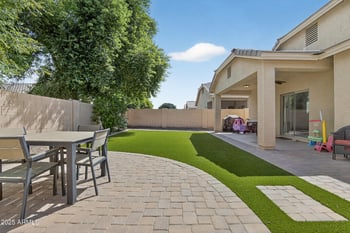1404 Santa Gertrudis Trl, San Tan Valley, AZ 85143