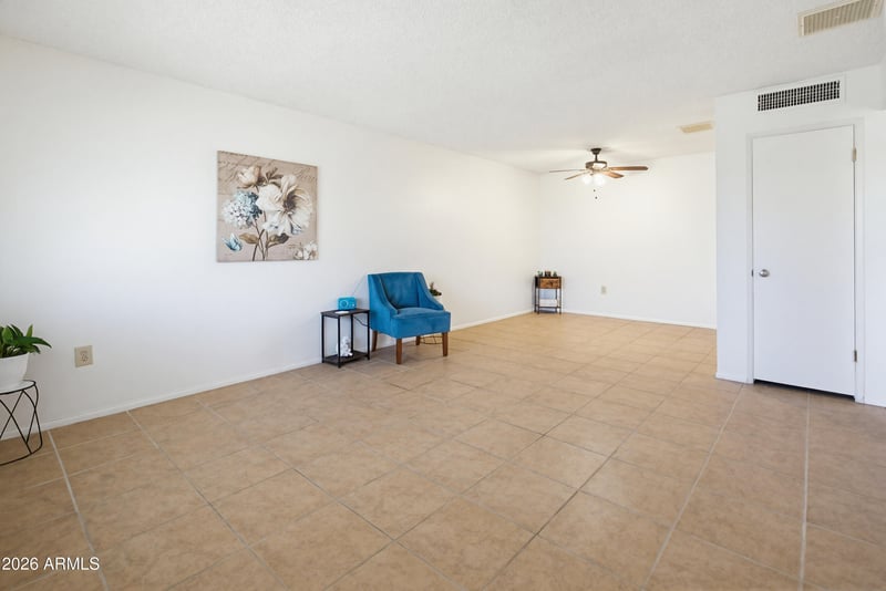 14042 Newcastle Dr, Sun City, AZ 85351