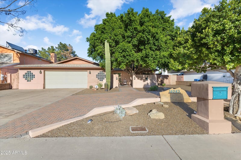 14043 26th Ave, Phoenix, AZ 85023
