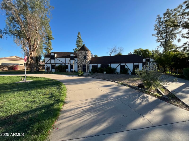 14043 64th Dr, Glendale, AZ 85306