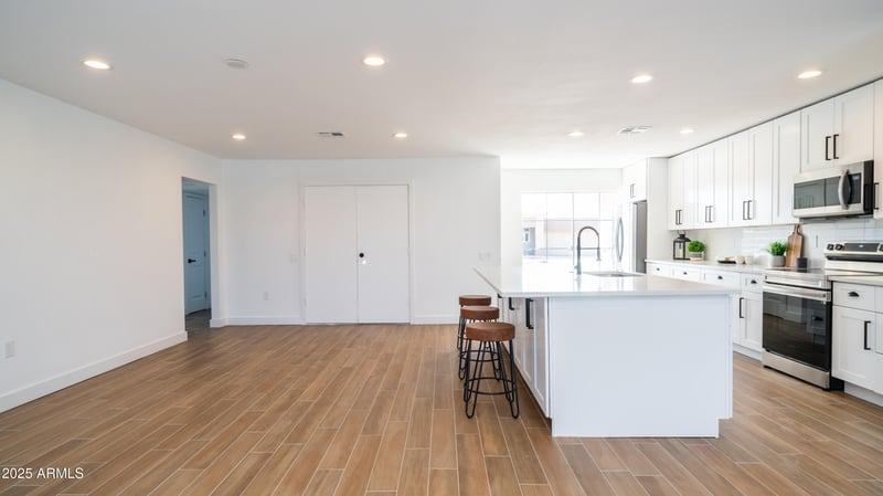 14044 Cameo Dr, Sun City, AZ 85351