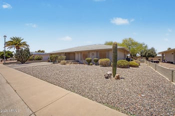 14044 Lakeforest Dr, Sun City, AZ 85351