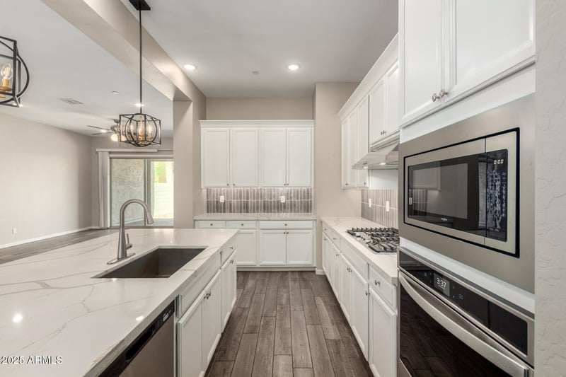 14045 Desert Flower Dr, Goodyear, AZ 85395