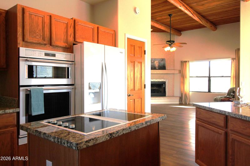 1405 E Circle Mountain Rd, New River, AZ 85087