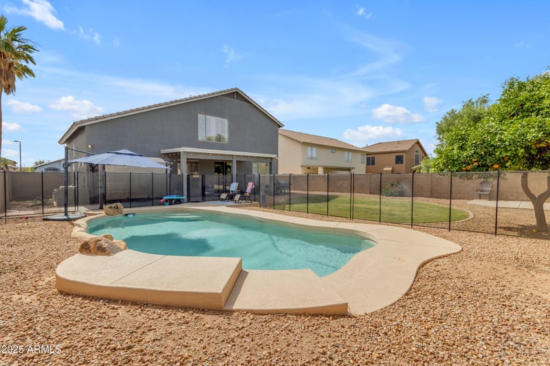 1405 Honeysuckle Cir, Gilbert, AZ 85296