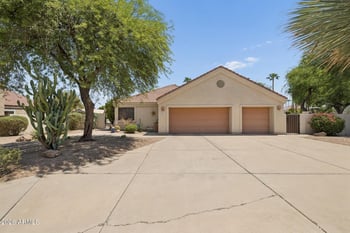 1405 W Lake Mirage Ct, Gilbert, AZ 85233