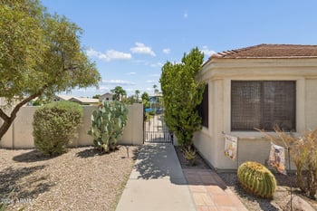 1405 W Lake Mirage Ct, Gilbert, AZ 85233
