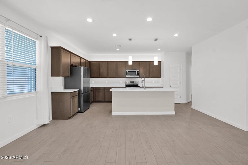 1405 Sussex St, San Tan Valley, AZ 85143