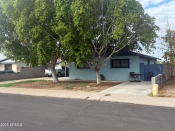 14052 61st Ave, Glendale, AZ 85306