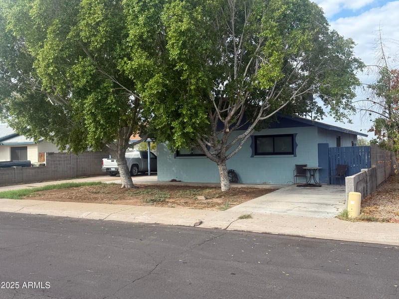 14052 61st Ave, Glendale, AZ 85306