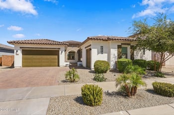 14054 W Desert Hollow Dr W, Surprise, AZ 85387