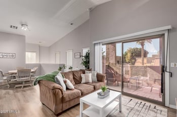 1406 Emerald Ave #102, Mesa, AZ 85202