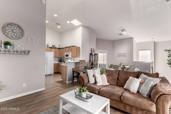 1406 Emerald Ave #102, Mesa, AZ 85202