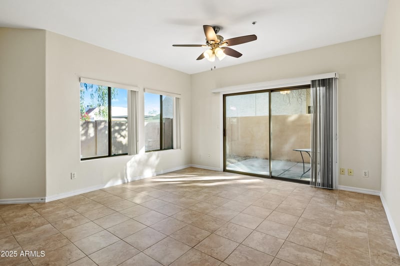 1406 Emerald Ave #113, Mesa, AZ 85202