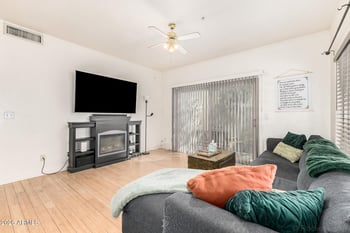 1406 Emerald Ave #116, Mesa, AZ 85202