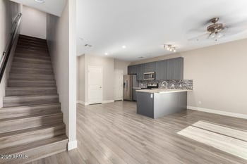 1406 Main St #106, Mesa, AZ 85201