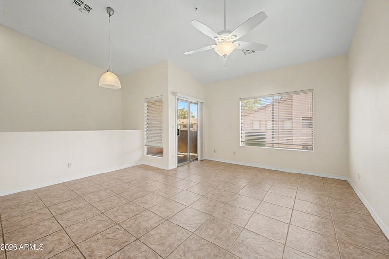 1406 Emerald Ave #103, Mesa, AZ 85202