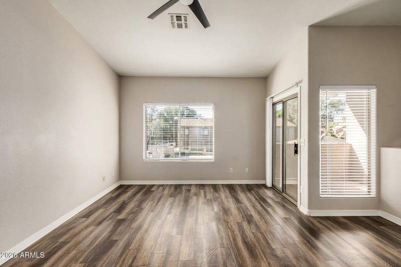 1406 Emerald Ave #112, Mesa, AZ 85202
