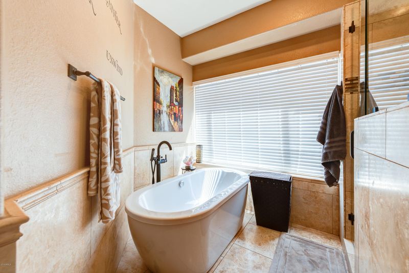 14064 S 24th Way, Phoenix, AZ 85048
