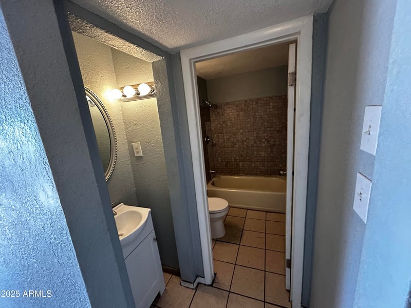1407 11th Ave, Phoenix, AZ 85007