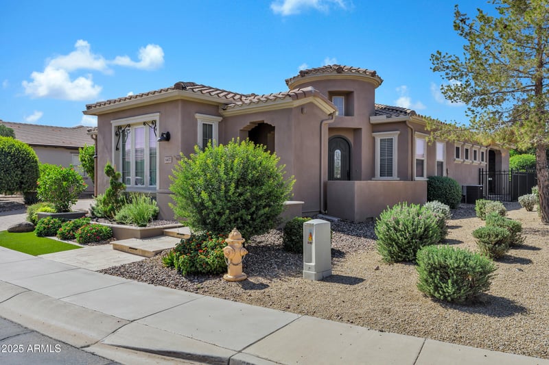1407 Artemis Trl, San Tan Valley, AZ 85140