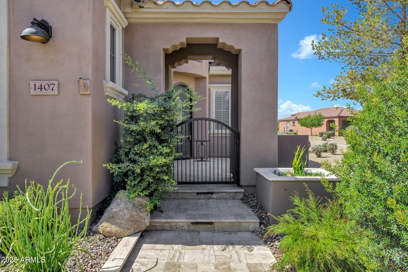 1407 Artemis Trl, San Tan Valley, AZ 85140