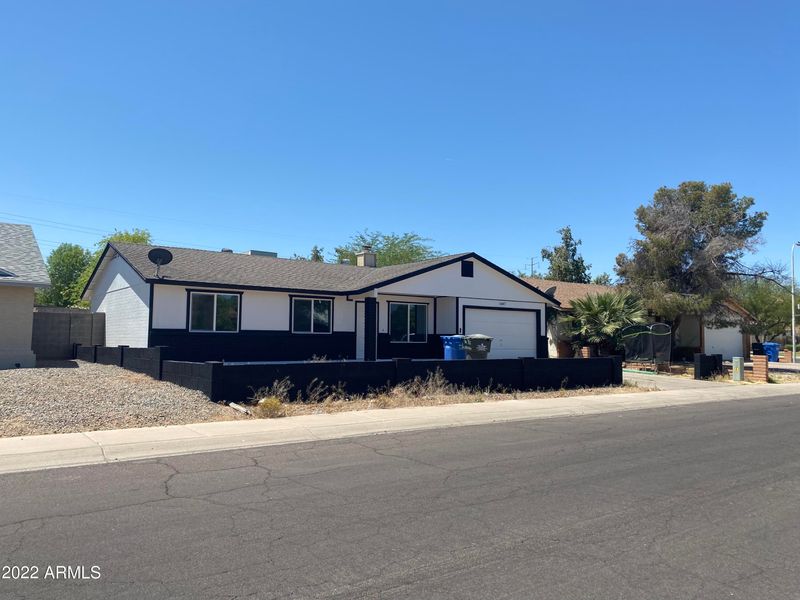 1407 E Carter Rd, Phoenix, AZ 85042