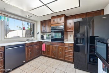 1407 Malibu Dr, Tempe, AZ 85282