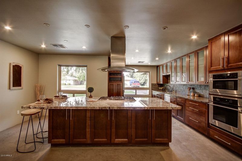 1407 E San Miguel Ave, Phoenix, AZ 85014