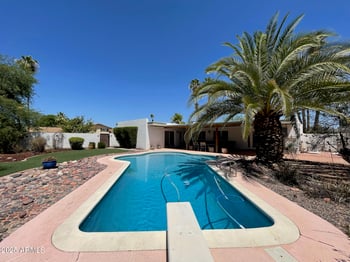 1407 Laguna Dr, Tempe, AZ 85282