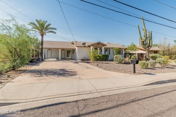 1407 Mountain View Rd, Phoenix, AZ 85020