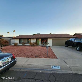 1407 Oraibi Dr, Phoenix, AZ 85027