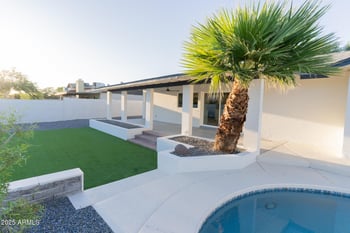 1407 Utopia Rd, Phoenix, AZ 85027