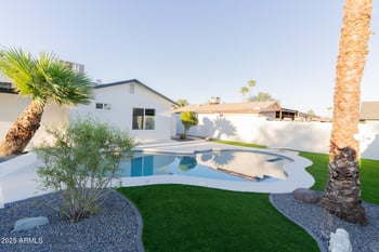 1407 Utopia Rd, Phoenix, AZ 85027