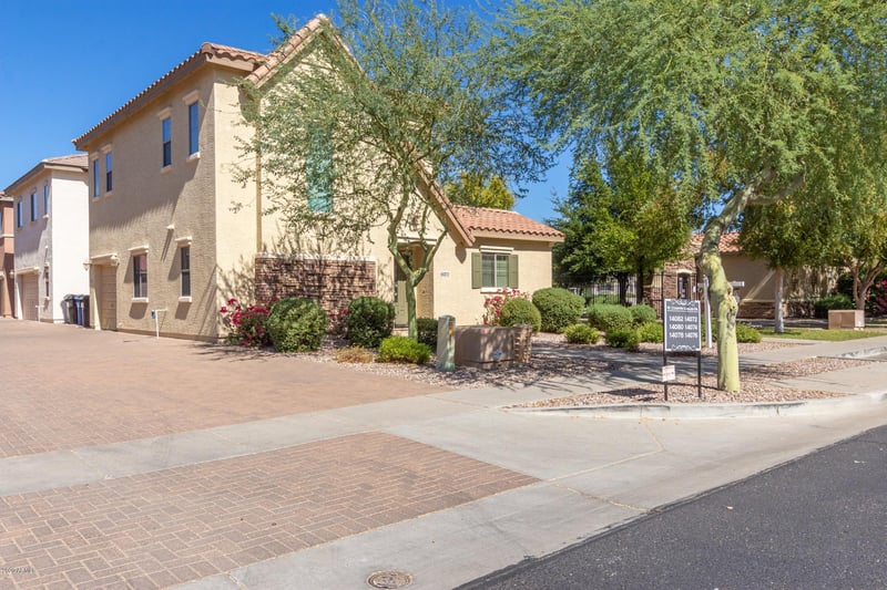 14072 W Country Gables Dr, Surprise, AZ 85379