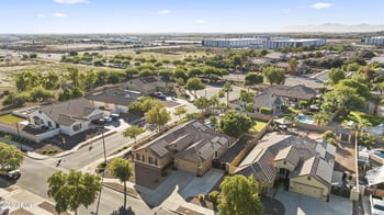 14077 Charter Oak Rd, Surprise, AZ 85379