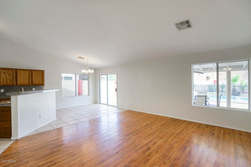 1408 E Clarendon Ave, Phoenix, AZ 85014