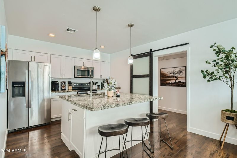 1408 W 7th St, Tempe, AZ 85281