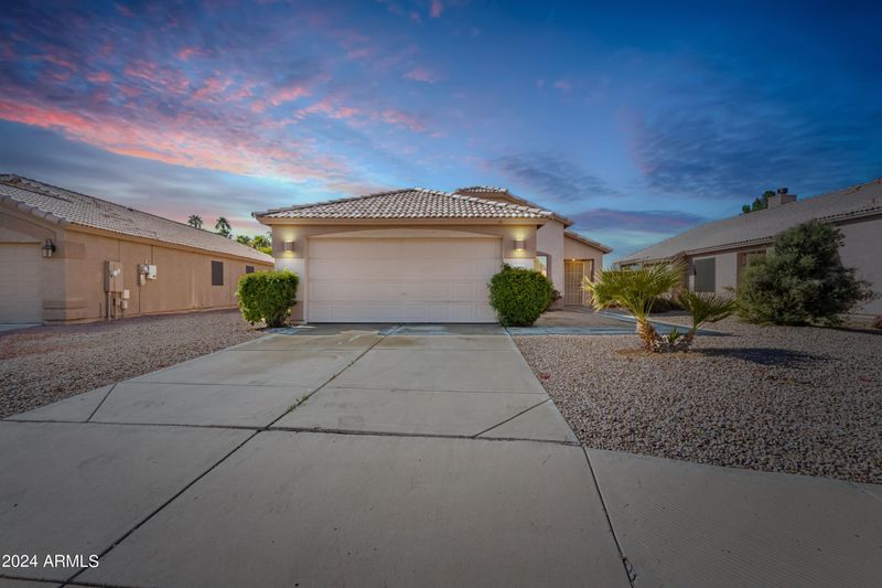 14083 W Two Guns Trl, Surprise, AZ 85374