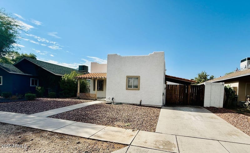 1409 Apollo Rd, Phoenix, AZ 85042