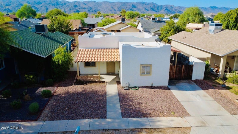 1409 Apollo Rd, Phoenix, AZ 85042