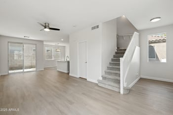 1409 Bloch Rd, Phoenix, AZ 85040