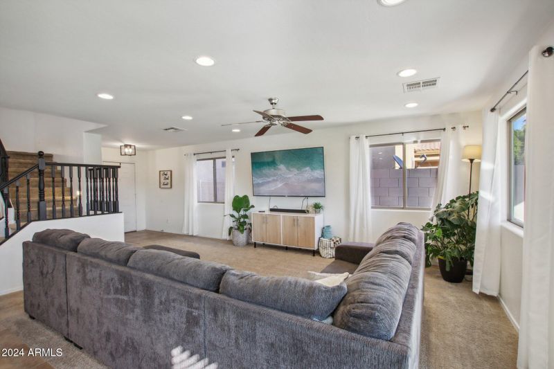 1409 E Harvest Rd, San Tan Valley, AZ 85140