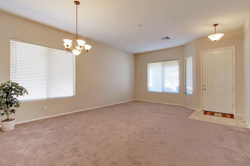 1409 E Iris Dr, Chandler, AZ 85286