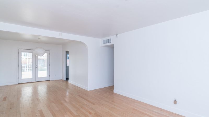 1409 W San Miguel Ave, Phoenix, AZ 85013