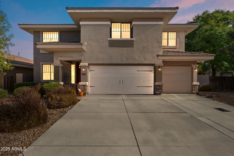 141 110th Dr, Avondale, AZ 85323