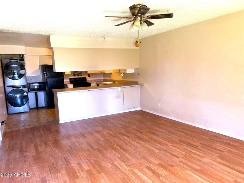 141 Date -- #6, Mesa, AZ 85201